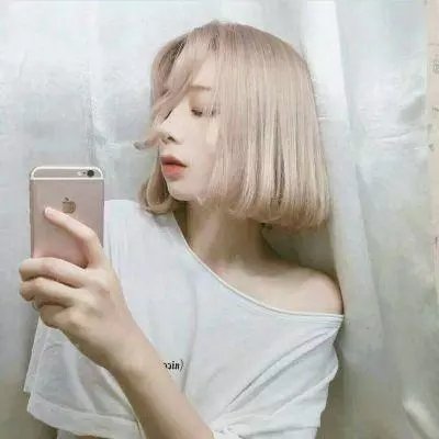 采蘑菇的夫妻